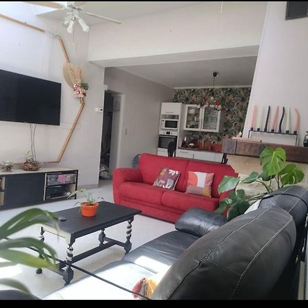 Charmante Villa Familiale A Rouen Bonsecours ภายนอก รูปภาพ